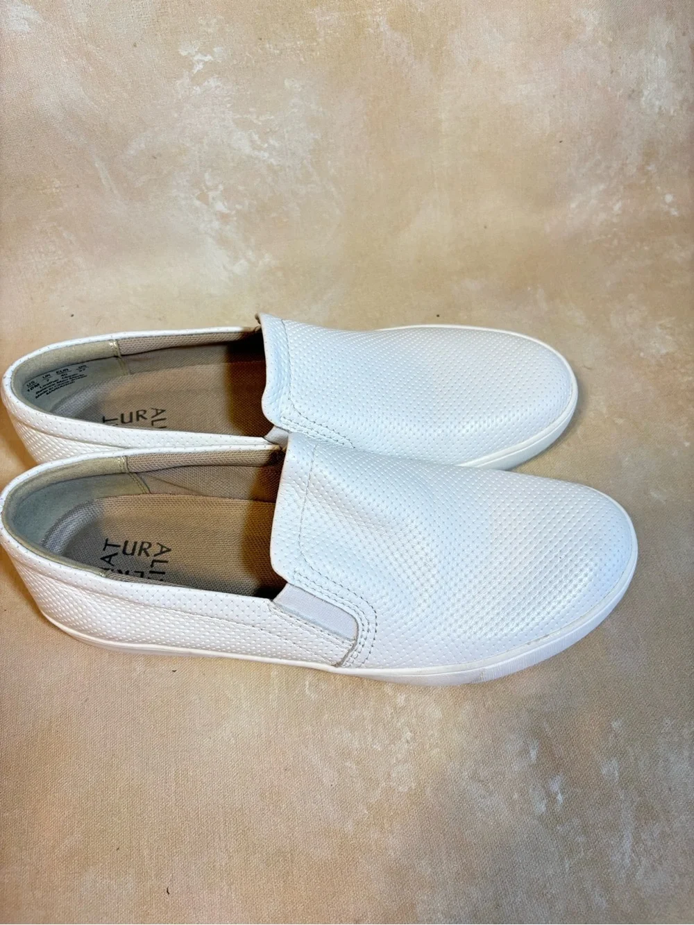 Naturalizer Marianne slip on sneaker, white leather, size 10